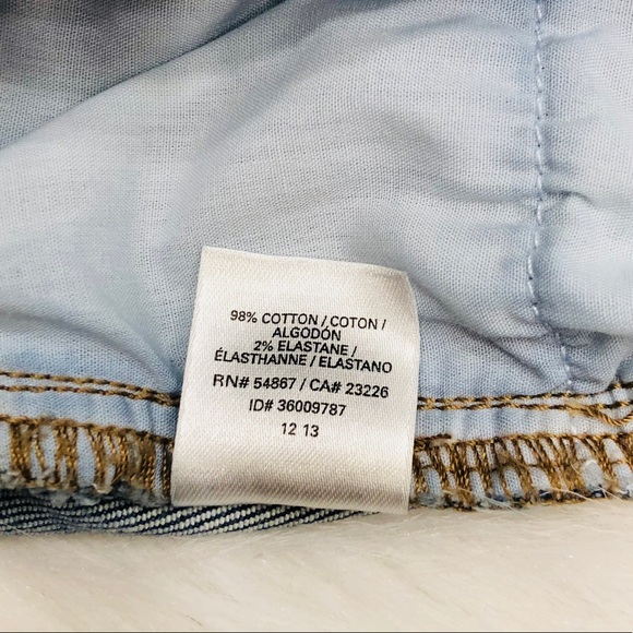 PINK VICTORIAβS SECRET DISTRESSED DENIM SHORT - Picture 7 of 7